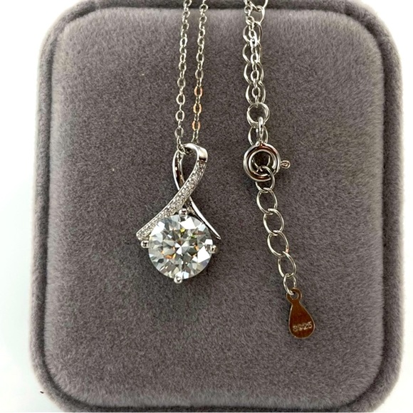 2ct Moissanite Round Cut 925‎ Sterling Silver Fine Jewelry Necklace Pendant